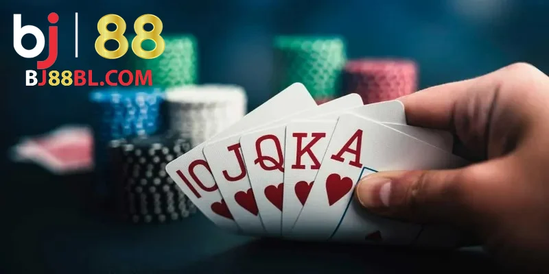 Kinh nghiệm chơi poker giúp bạn đọc vị đối thủ dễ dàng hơn